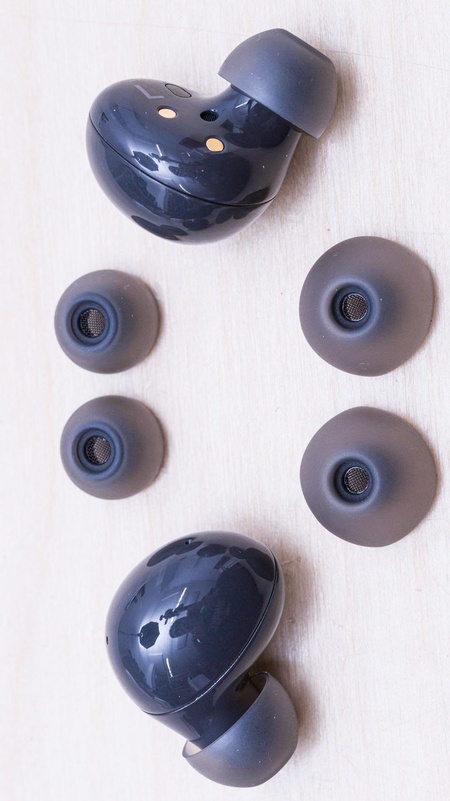 Foto de avaliação do Samsung Galaxy Buds2