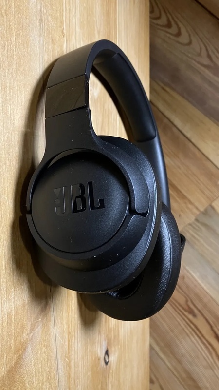 Foto de review do JBL Tune 770NC Wireless