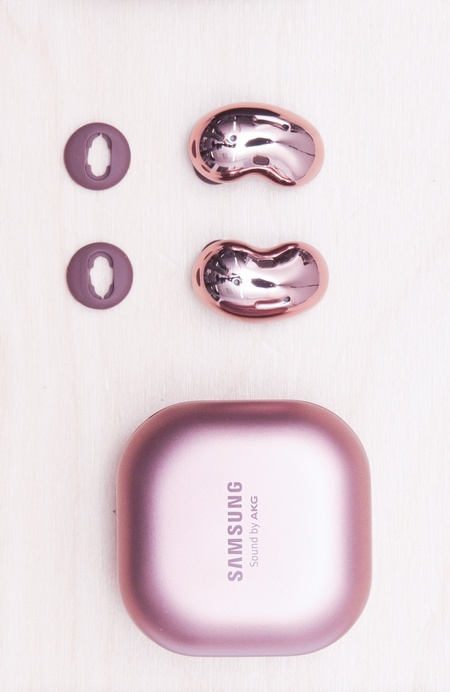 Foto de review do Samsung Galaxy Buds Live