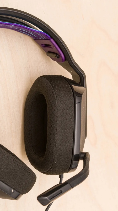 Foto de review do Logitech G335