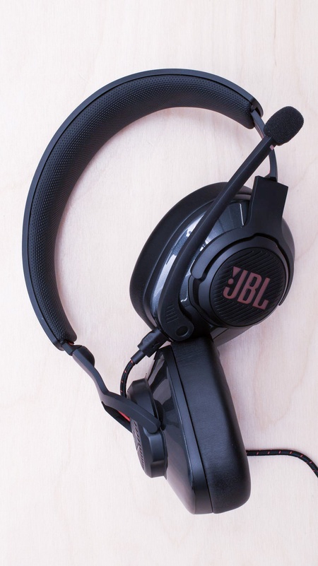 Foto de review do JBL Quantum 400