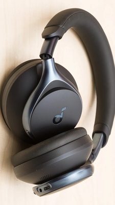 Foto do Anker Soundcore Space One