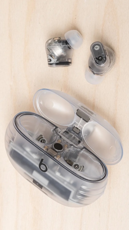 Foto de review do Beats Studio Buds+