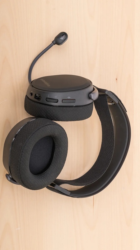 Foto de review do SteelSeries Arctis Pro GameDAC