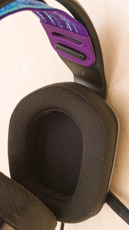 Foto de avaliação do Logitech G335