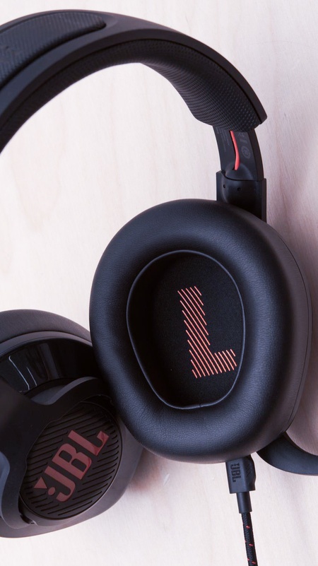 Foto de avaliação do JBL Quantum 400