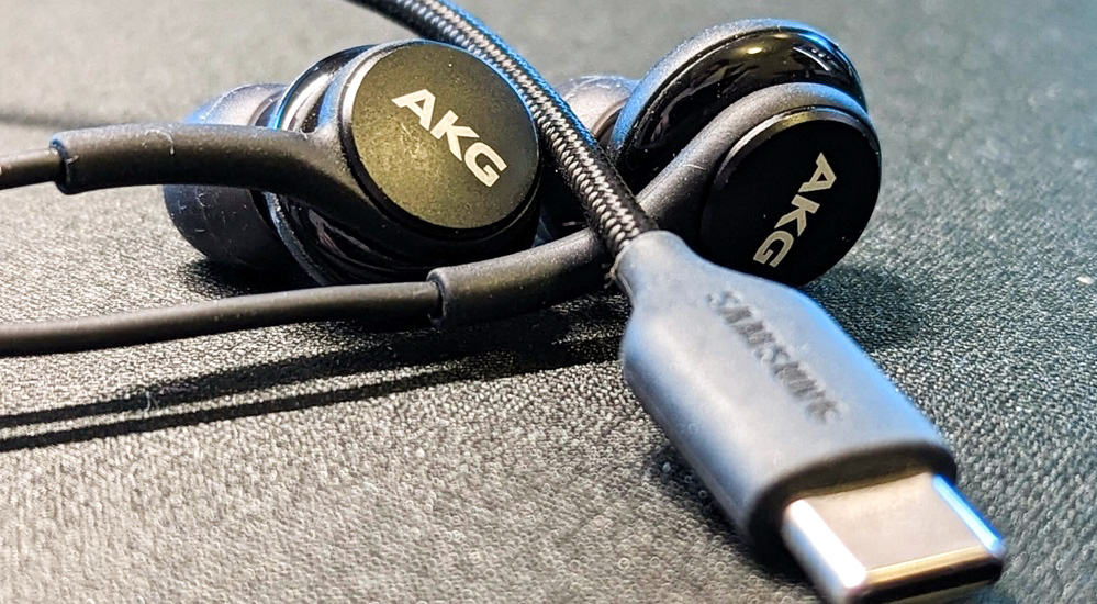 Foto do Samsung AKG Type-C